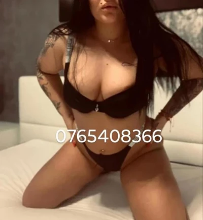 Cristina, escortă total anal în Gura Humorului