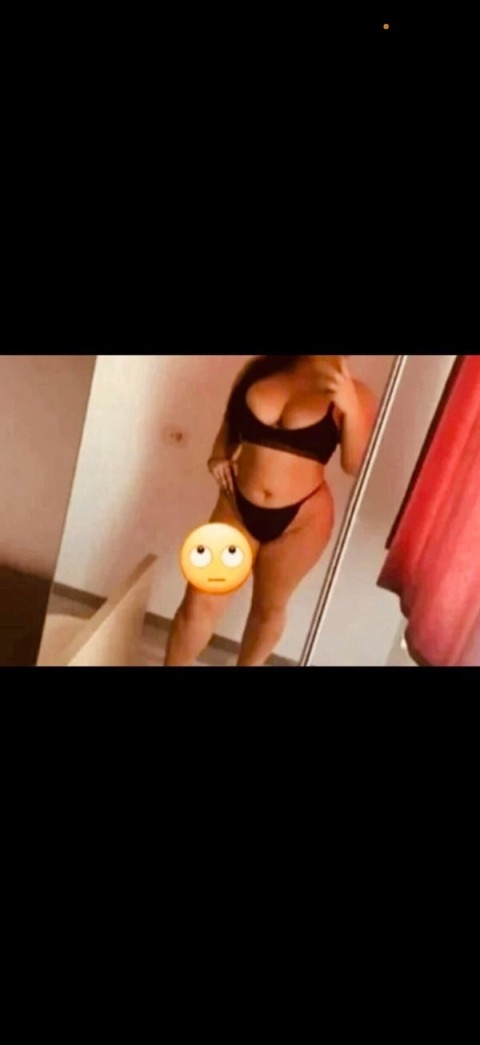Cupluri Friendly: Piercing Zona Intimă în Drăgășani