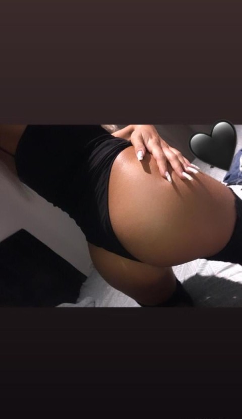 Dominare cu Monica în Bucureștii Noi