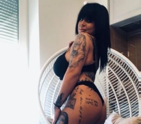 Ela, escortă verificată în Râmnicu Vâlcea