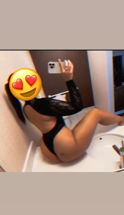 Elena, escortă skinny în Lacul Tei · escortă 140 cm