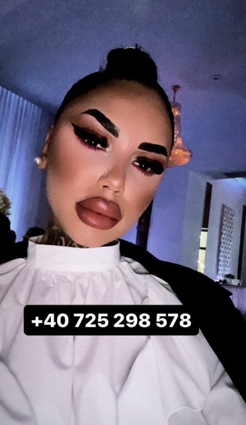 Escortă 160 cm disponibilă în Dristor