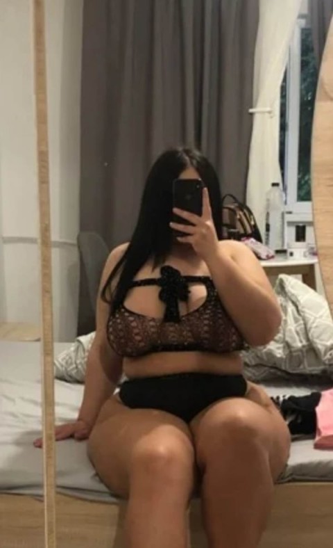 Escortă 160 cm în Buzău – Petreceri de Neuitat