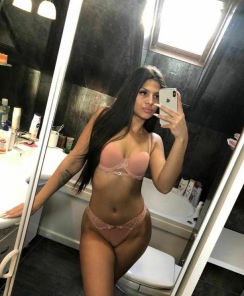 Escortă BBW în Titan – Discreție și Plăcere Garantată