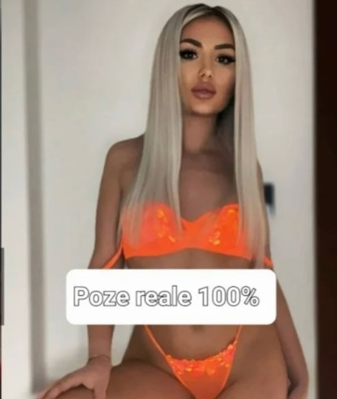 Escortă blondă porno în Sector 2