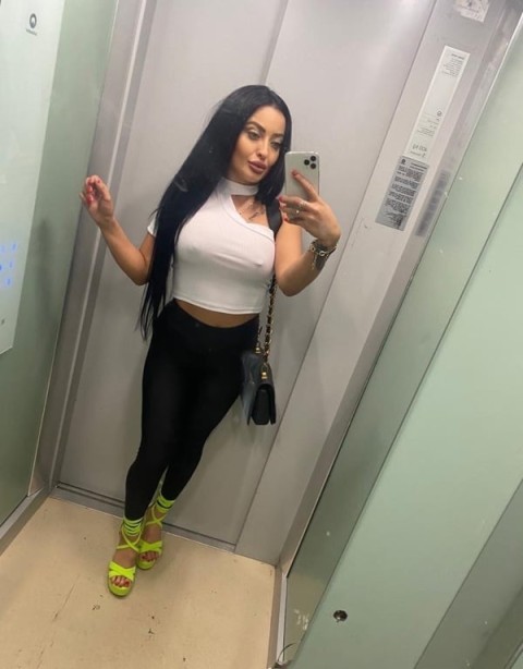 Escortă de etnie în Pantelimon