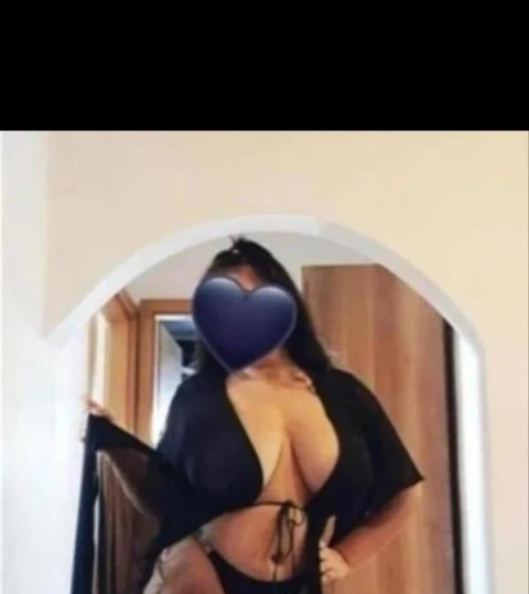 Escortă filipineză 140 cm în Decebal · escortă 140 cm