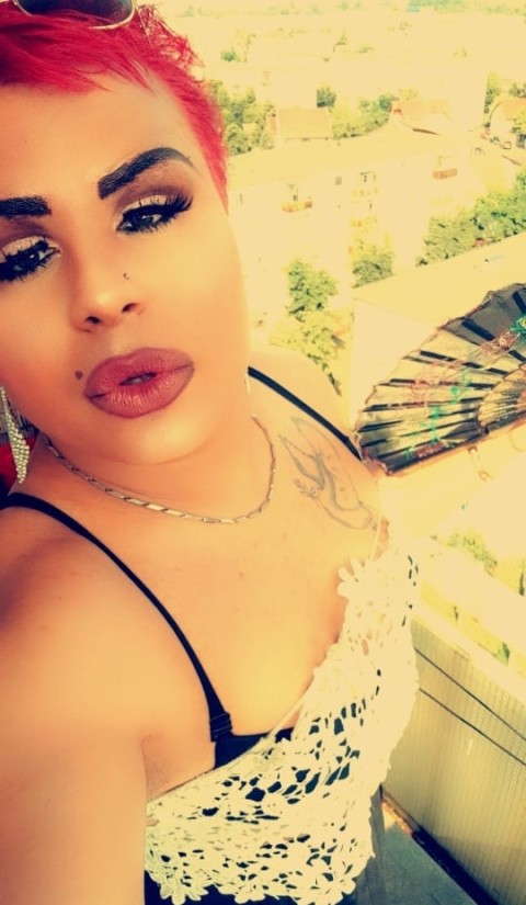 Escortă fisting în Bucureștii Noi