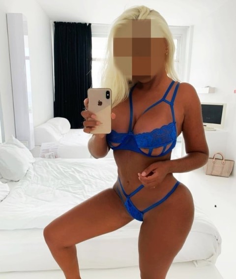 Escortă fisting în Moșilor