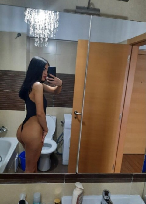 Escortă grăsuță în Reșița: Plăceri fără limite