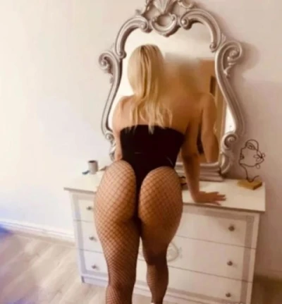 Escortă indiancă în 1 Decembrie