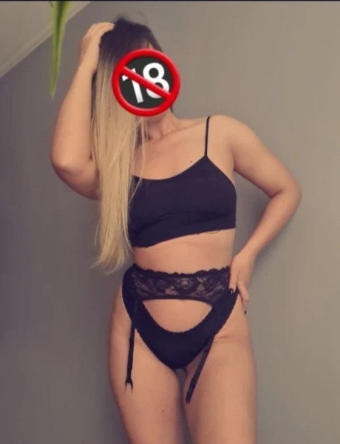 Escortă negresă în Dristor: Show incendiar și filmulețe