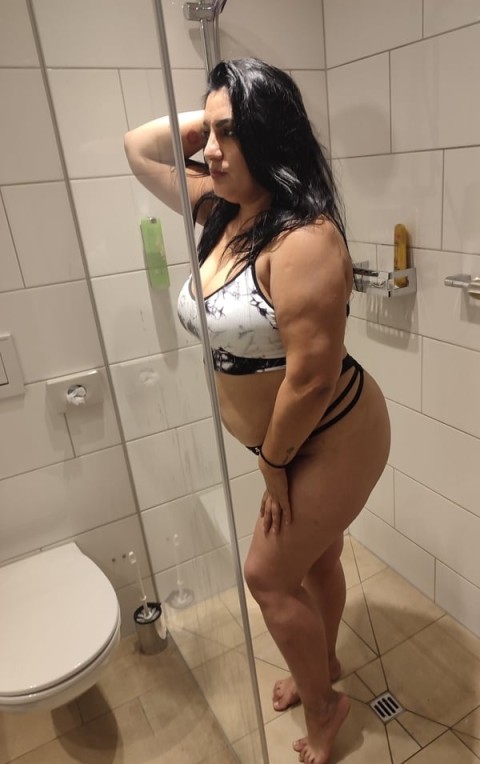 Escortă nouă în orașul tău, Aviației