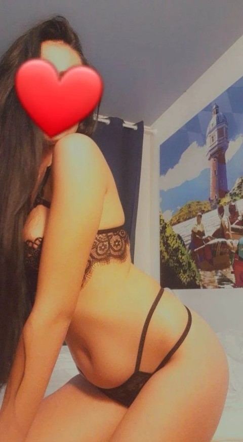 Escortă Orală în Cosmopolis: Aventuri Deschise