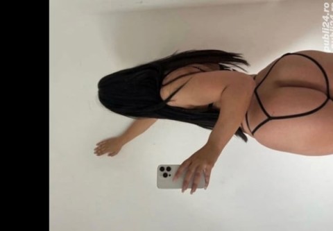 Escortă plinuță în Drobeta-Turnu Severin pentru aventuri incitante