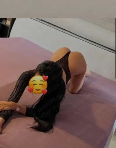 Escortă păr pubian brunetă în Vaslui