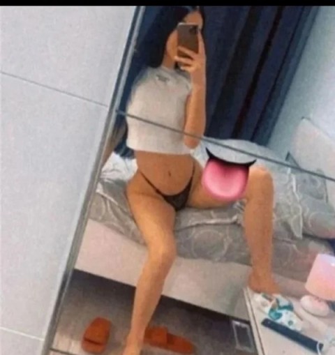 Escortă roșcată în Militari Residence