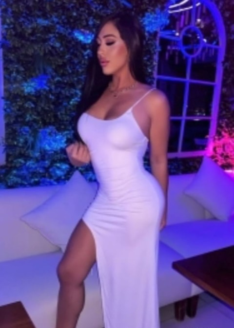 Escortă Salam în Brâncoveanu: Show Privat Exclusiv pentru Doamne