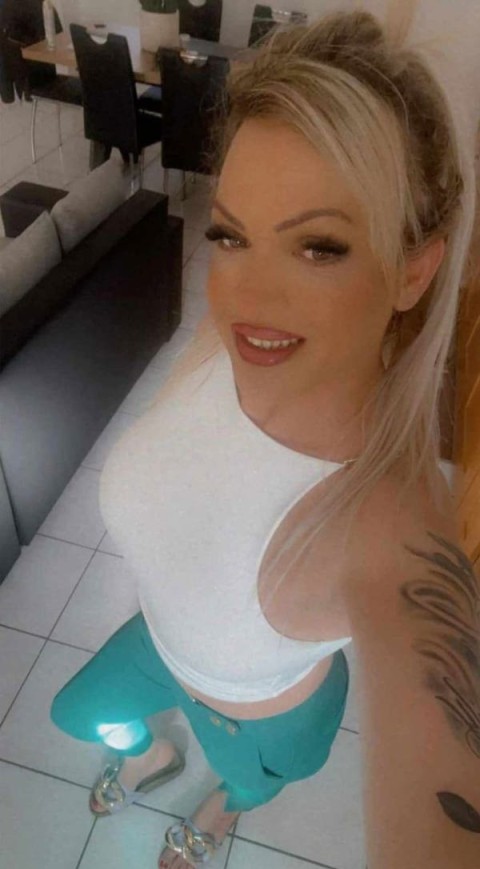 Escortă sex matură în Piața Alba Iulia