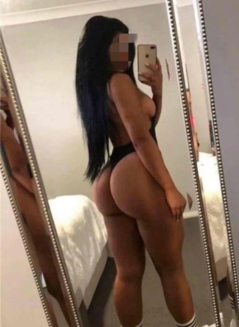Escortă sex nouă în București!