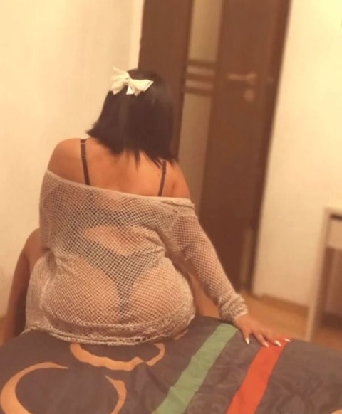 Escortă sexy în Rădăuți – Distracție garantată