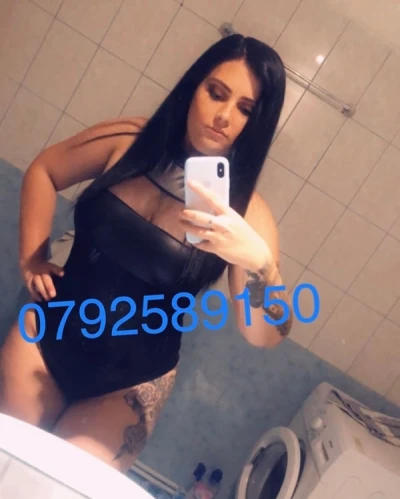 Escortă siliconată în Dristor