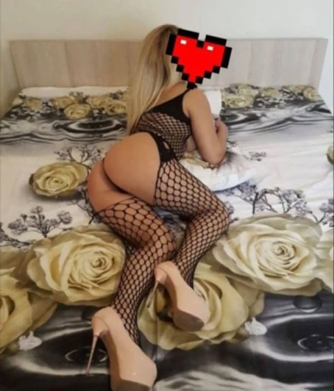 Escortă siliconată în Piatra Neamț