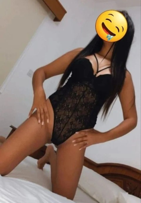 Escortă Skinny în Piața Iancului