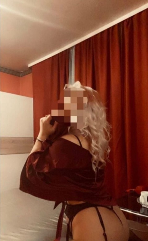 Escortă skiny NIKO în Sovata: Experiență și Pasiune