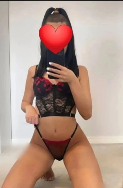 Escortă Stăpână în Brașov pentru Cupluri și Fantezii