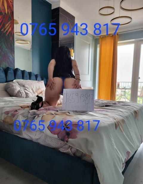 Escortă unguroaică în Pașcani – Experiență Autentică