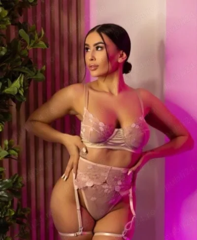 Escortă Webcam în Militari: Plăceri Fără Graba