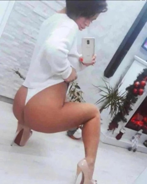 Experiențe de Neuitat în Sector 1 cu Bruneta Ta de Lux