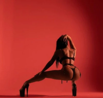 Experiențe Intense cu o Escortă Pitică în Costinești