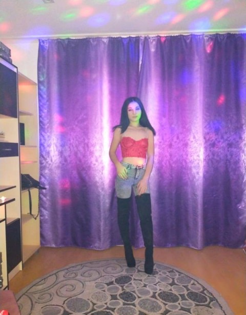 Fantezii fără limite cu o escortă oral neprotejat