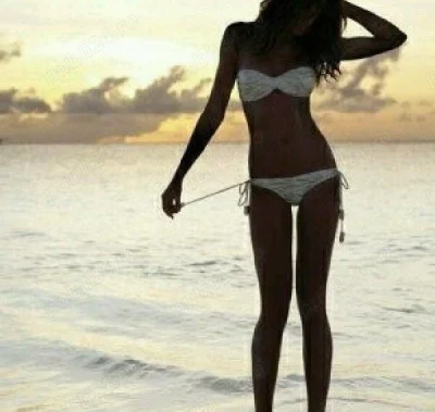 Fantezii la 50 de ani în Piața Unirii · 50 ani