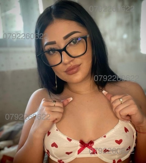 Fisting în Mioveni: Aventura Discretă