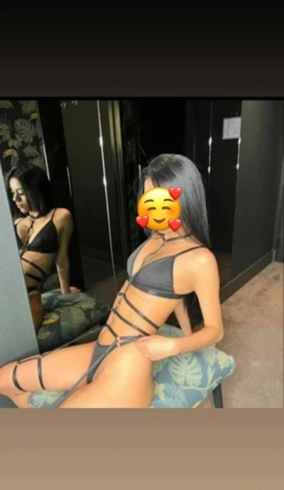 Fumătoare cu Ochi Verzi în Sălăjan