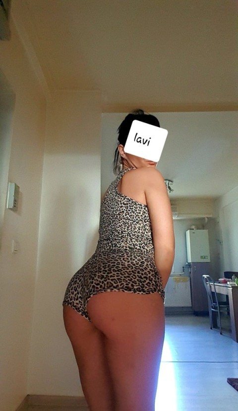 Larisa, escortă xxx în Lupeni