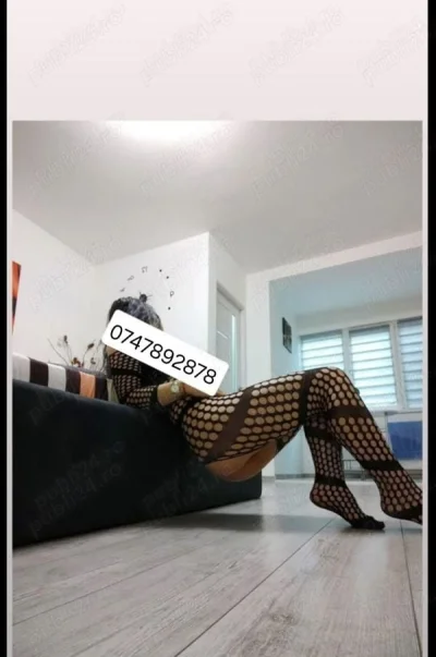 Lorena, escortă însărcinată la AFI Palace