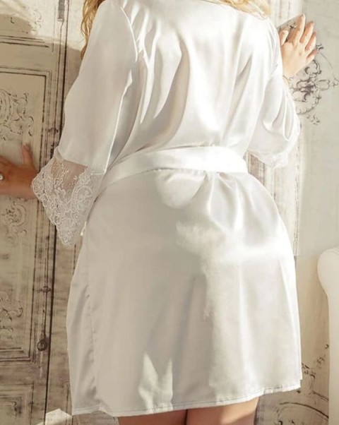 Masaj erotic cu sâni naturali în Târgoviște