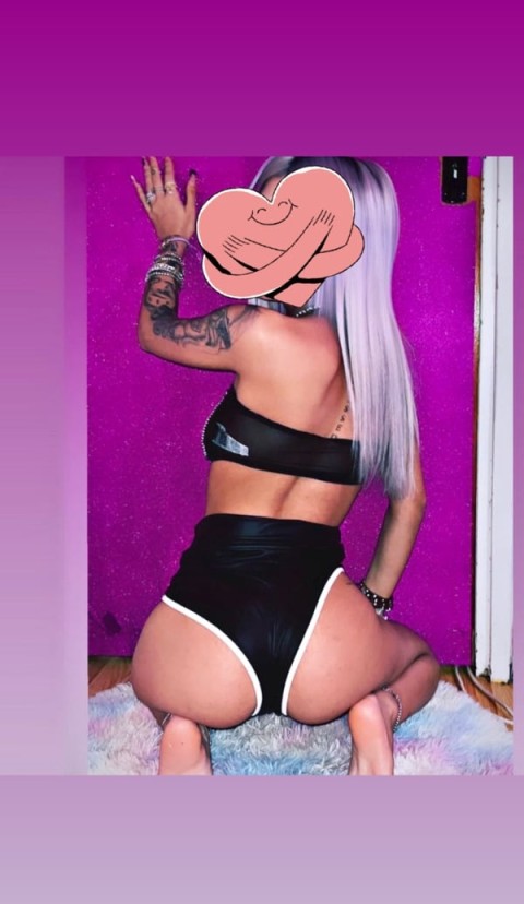 Matrimoniale Filiași: Fetiș la Picioare