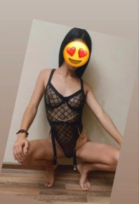 Metisă încântătoare în Iași pentru câteva zile