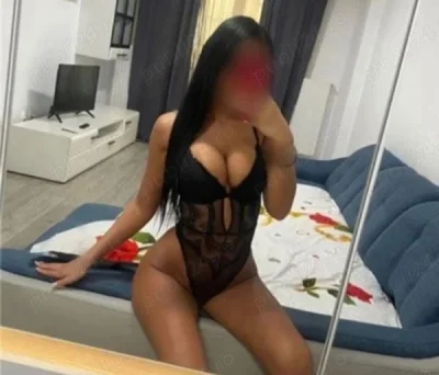 Milf seducătoare în Sector 4