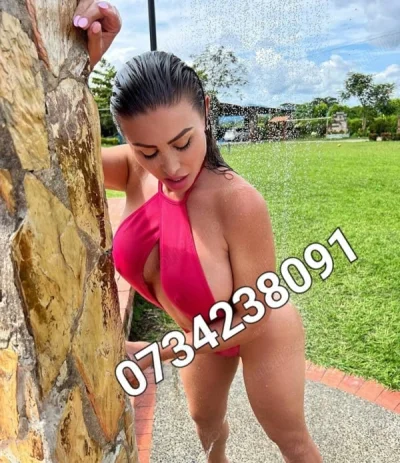 Noua în oraș cu cameră BDSM