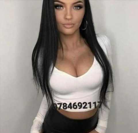 Întâlnire Pasională la Hotel în Militari