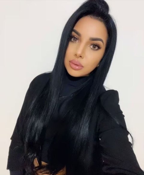 Plăceri Latine în Piața Chibrit · latină