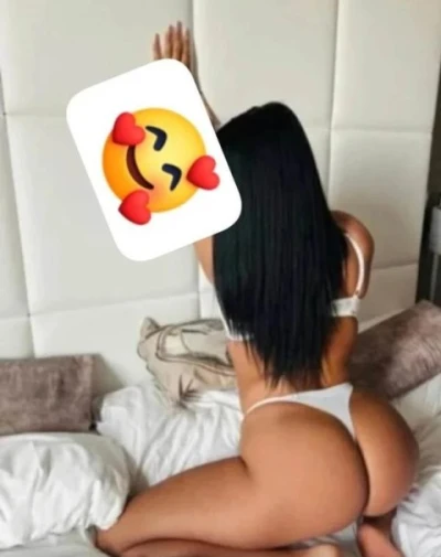 Rimming Friendly în Floreasca: Prima Experiență cu o Blondă Explozivă