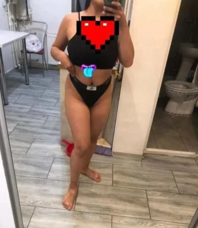 Show Web Incitant cu Milf Matură de 60 Ani în 1 Mai