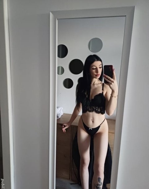 Stăpâna-Dominatoare Non-Stop în Răcari